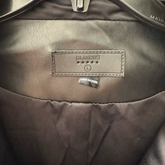 2 Leather Jackets size Large - Picture 2 of 5